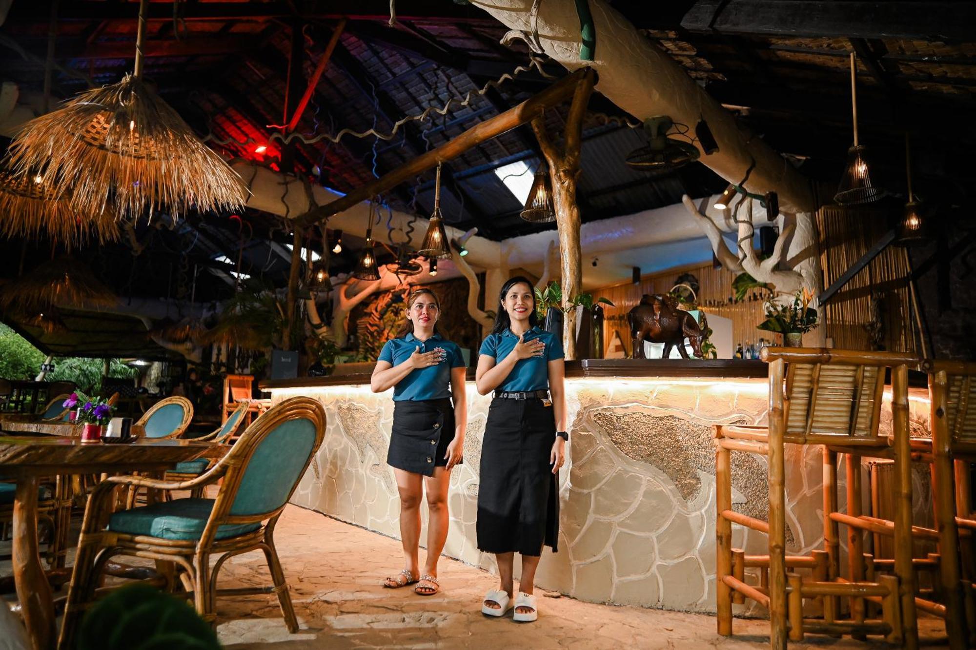 Garden Of Eden Dive Resort Пуерто Галера Екстериор снимка